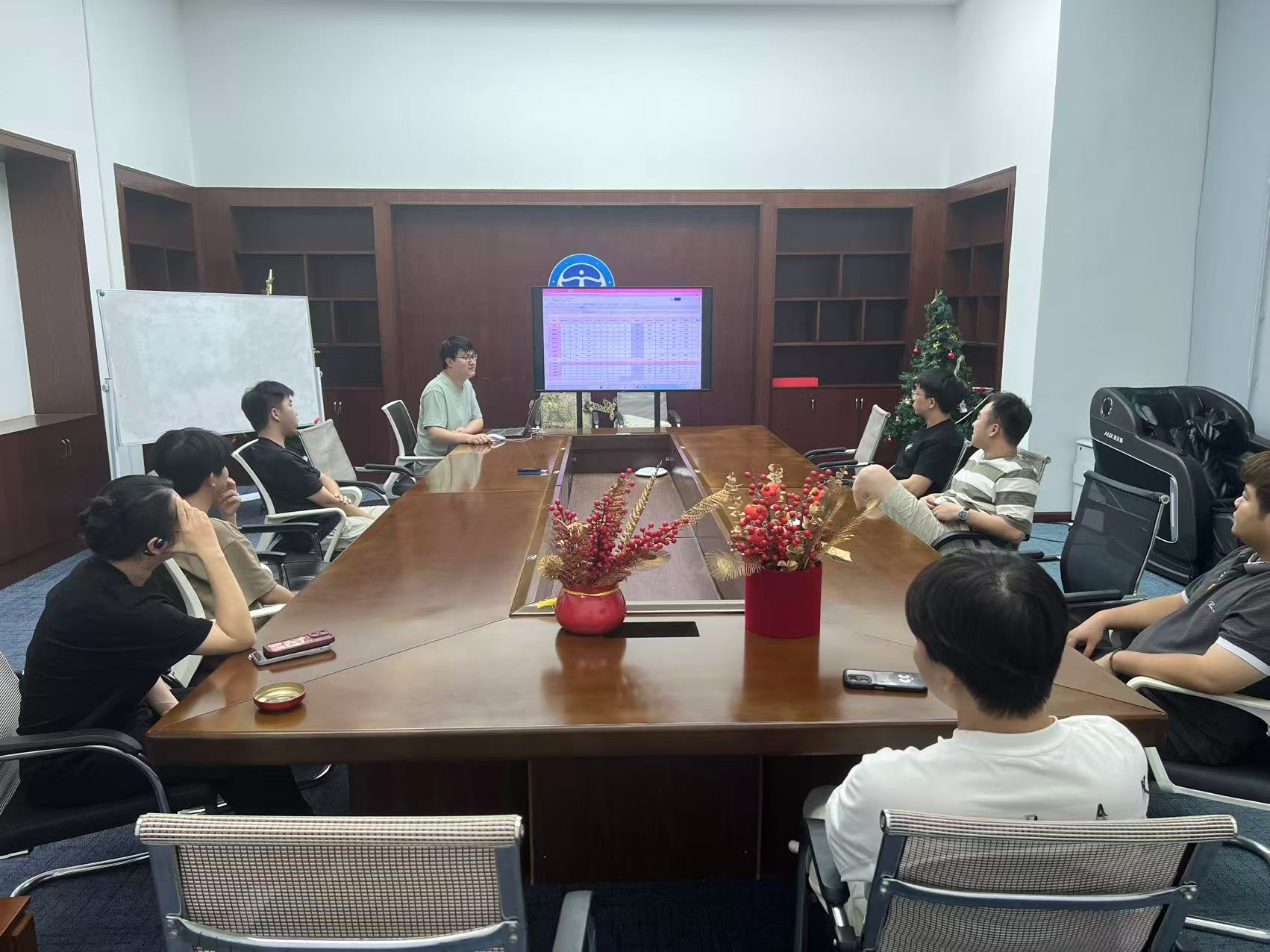 团队探讨